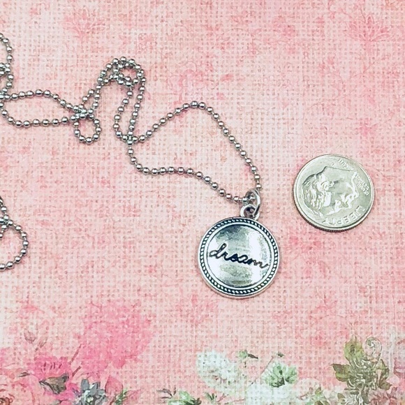 Dream Button Pendant Silver Necklace New - Picture 4 of 5